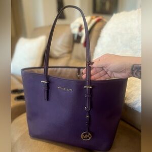 “Like new” purple large Michael Kors purse